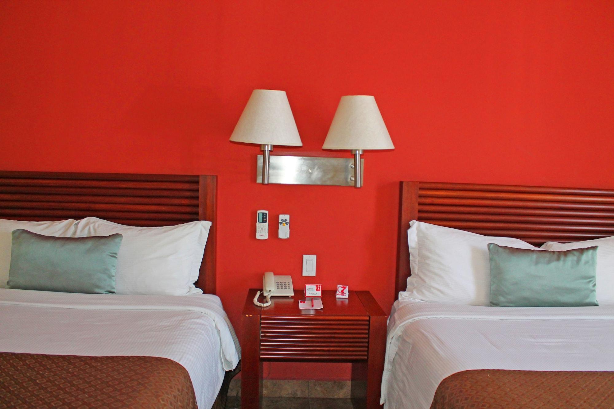 Hotel Seven Crown Centro Historico 4*